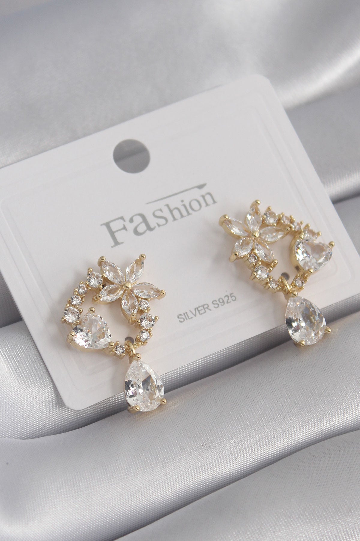 Brass Gold Color Zircon Stone Flower Model Dangle Detail Women's Earrings
