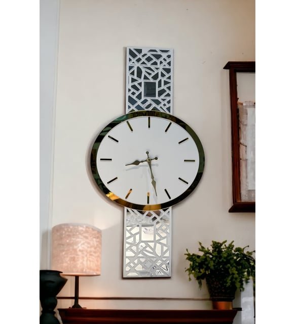 Wristwatch Look Wooden Mirrored Plexiglass Detail Wall Clock