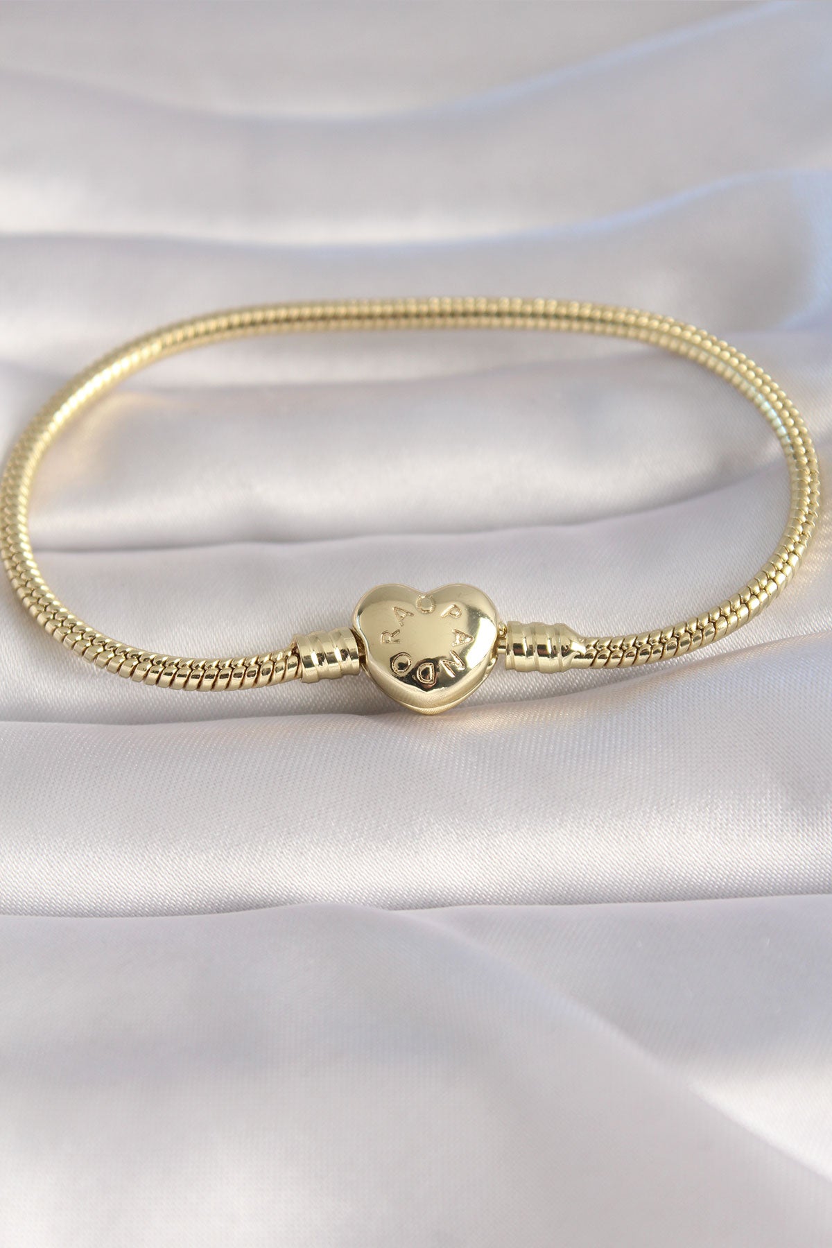 Brass Gold Color Heart Model Embroidery Detail Charm Model Women's Bracelet