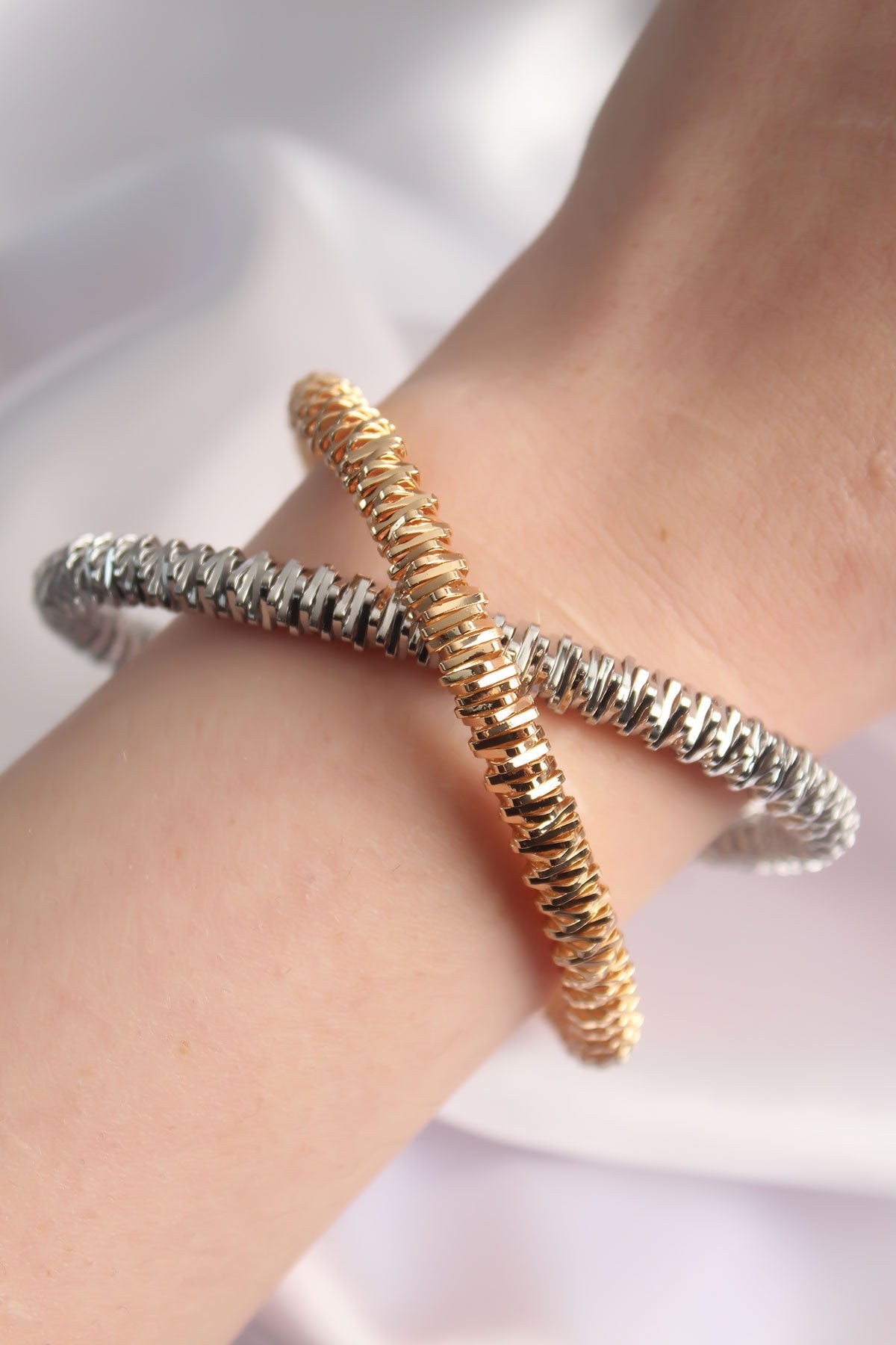 Gold and Silver Color Elastic 2-Piece Brass Serrated Bracelet