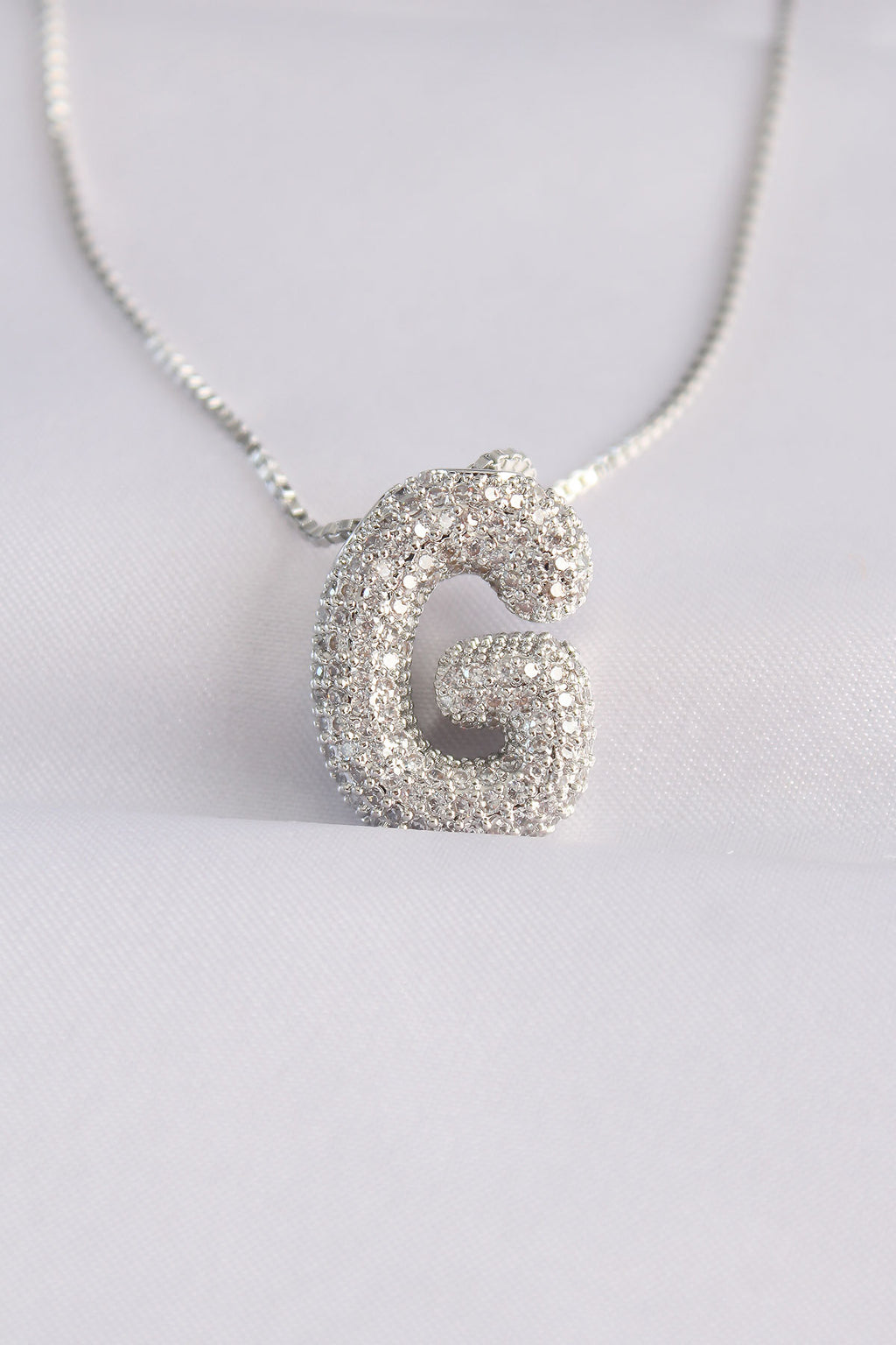 316L Çelik Zincirli Zirkon Taşlı G Harfli Silver Renk Bubble Kolye