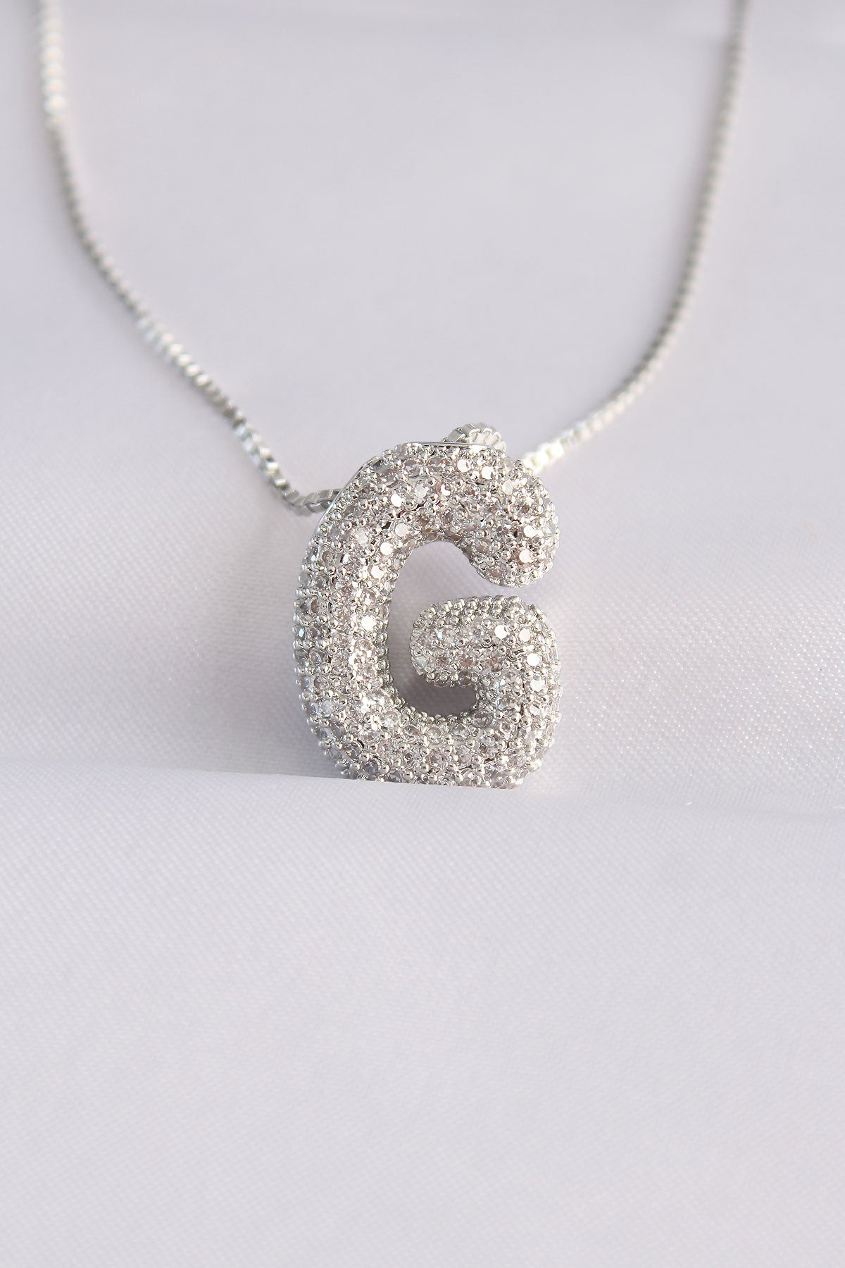 316L Çelik Zincirli Zirkon Taşlı G Harfli Silver Renk Bubble Kolye