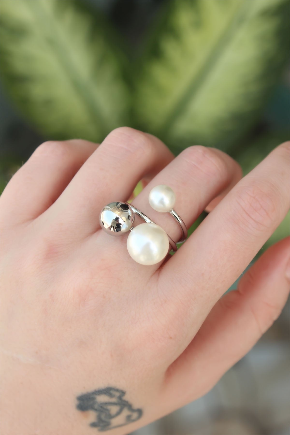 Brass Silver Color Adjustable Pearl Stone Ring