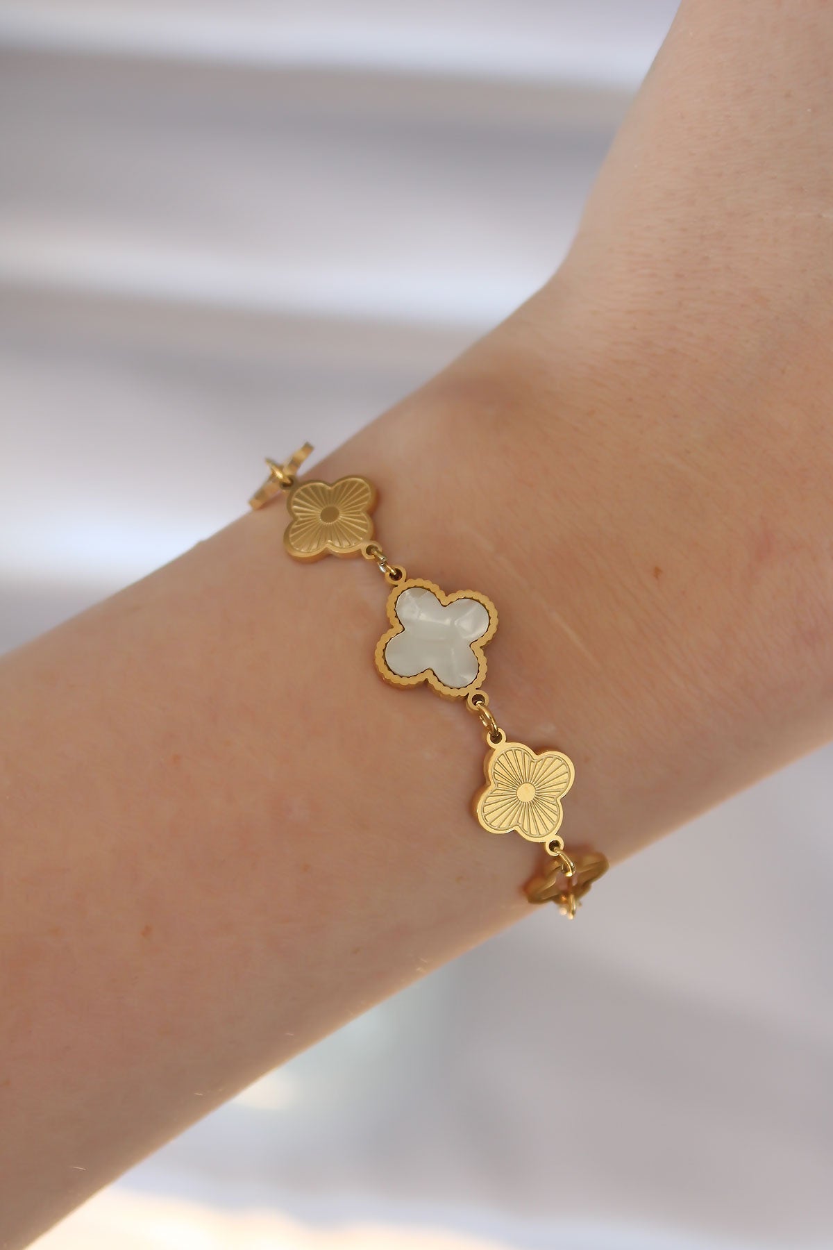 316L Steel Gold Color Marble Patterned Clover Bracelet