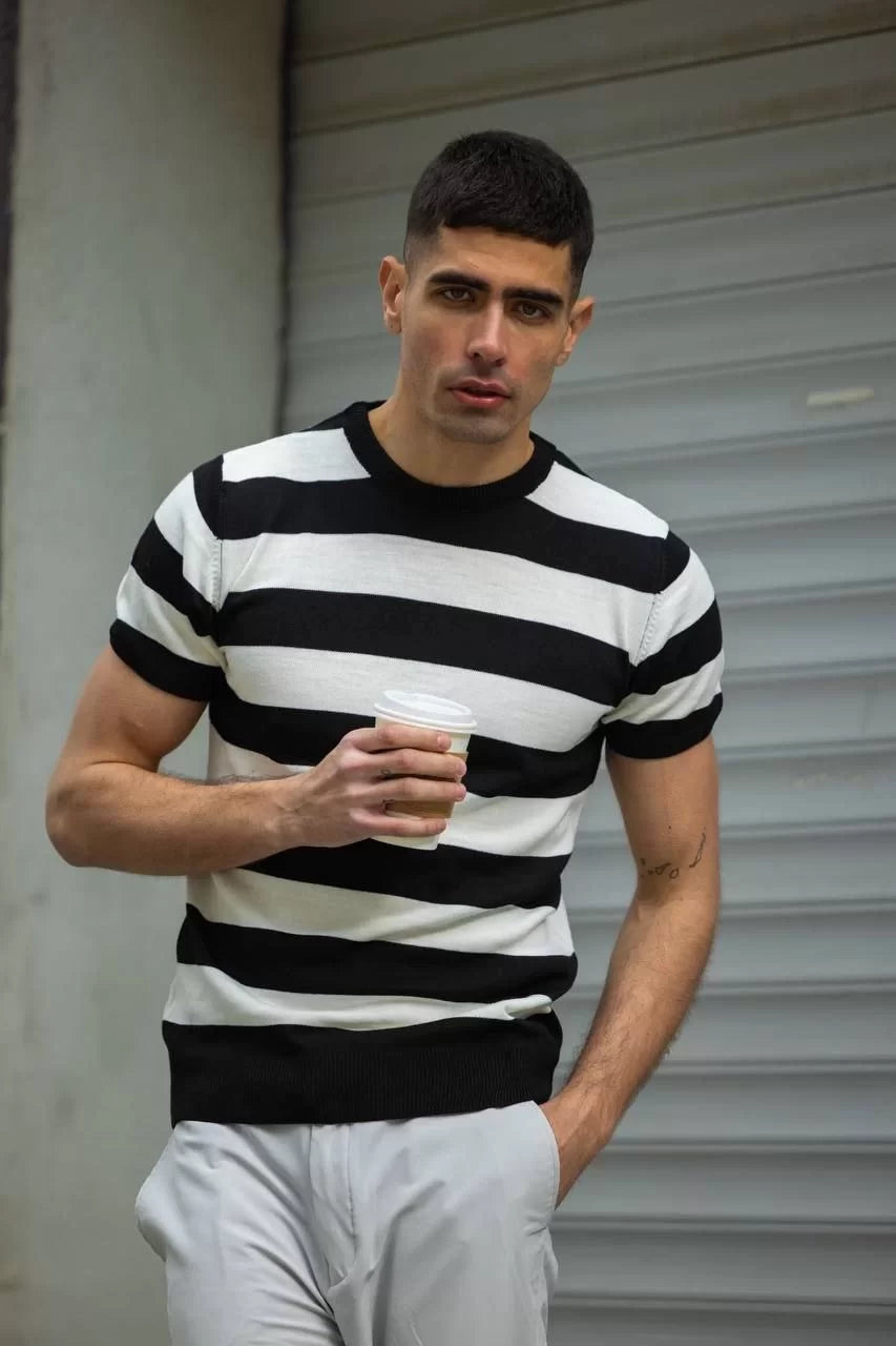 Gucso Men's Thin White Striped Crew Neck Knit T-Shirt - Black 