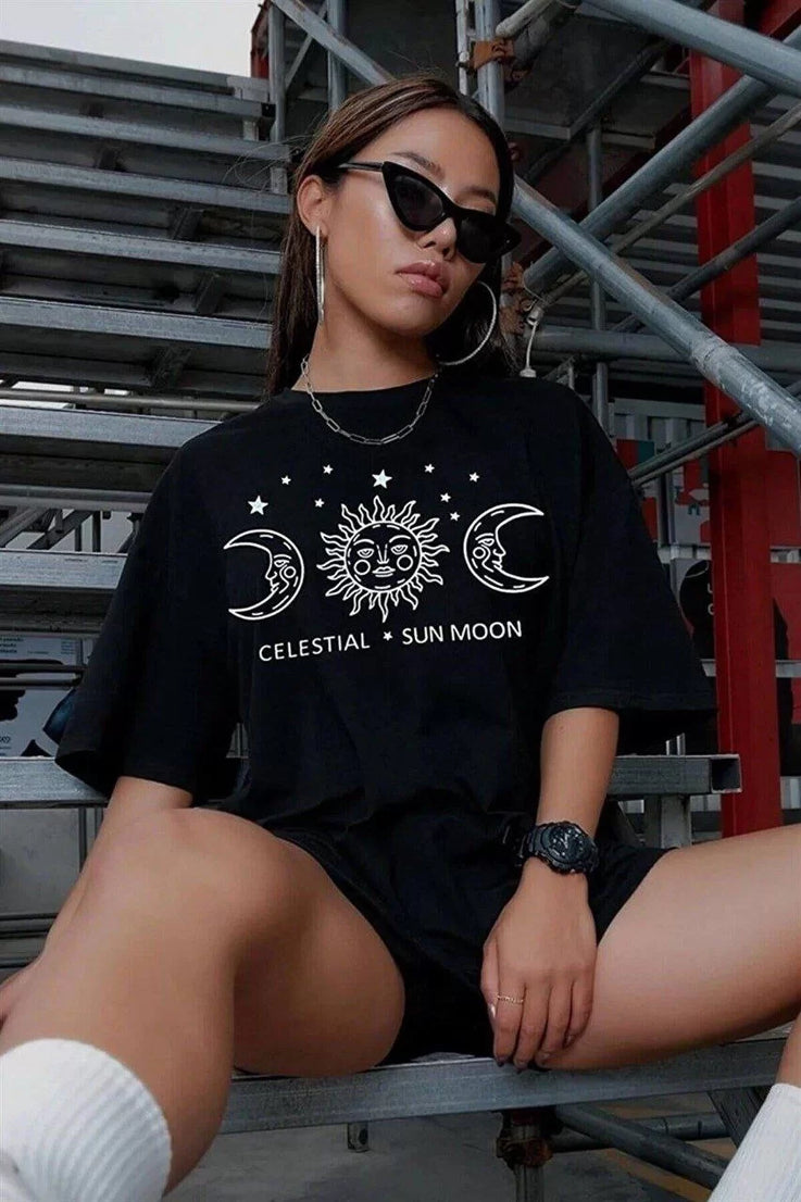 Gucso Kadın Celastial Sun Moon Baskılı Oversize T-Shirt - Siyah