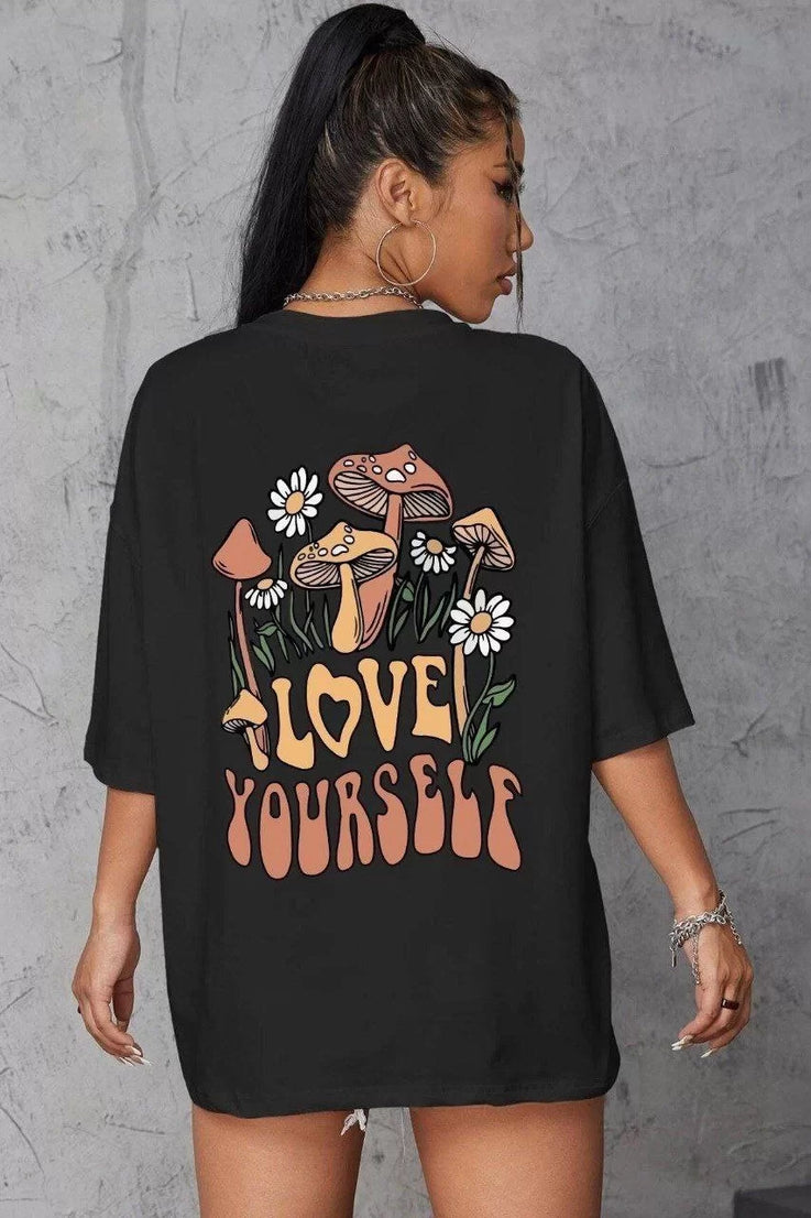 Gucso Kadın Love Your Self Yazılı Mantar Motif Baskılı Oversize T-Shirt - Siyah