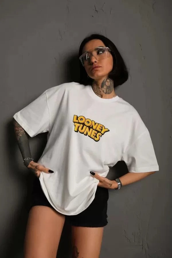 Gucso Kadın Bisiklet Yaka Looney Tunes  Baskılı Oversize T-Shirt - Beyaz