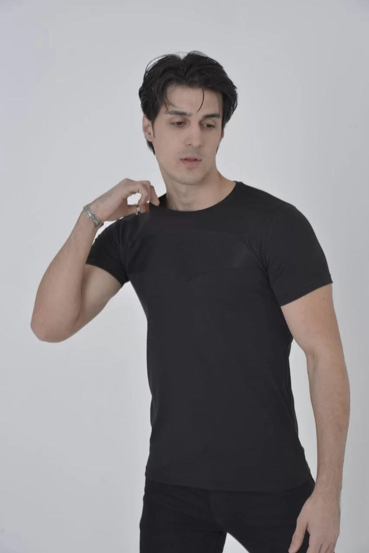 Gucso Erkek Modern Ring Baskılı Göğüs File Aksesuarlı T-shirt - Siyah