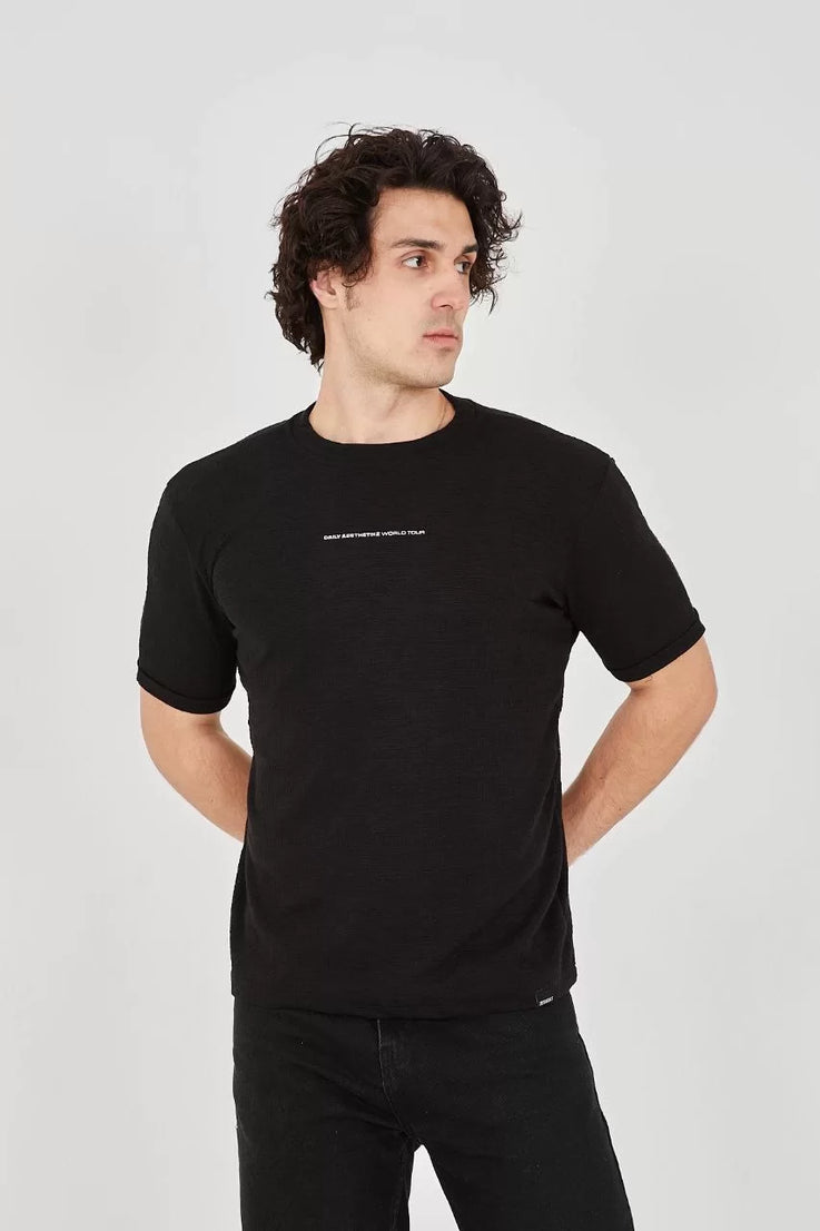 Gucso Erkek Beyaz Yazı Detaylı Jakar Kumaş Slim Fit T-Shirt - Siyah