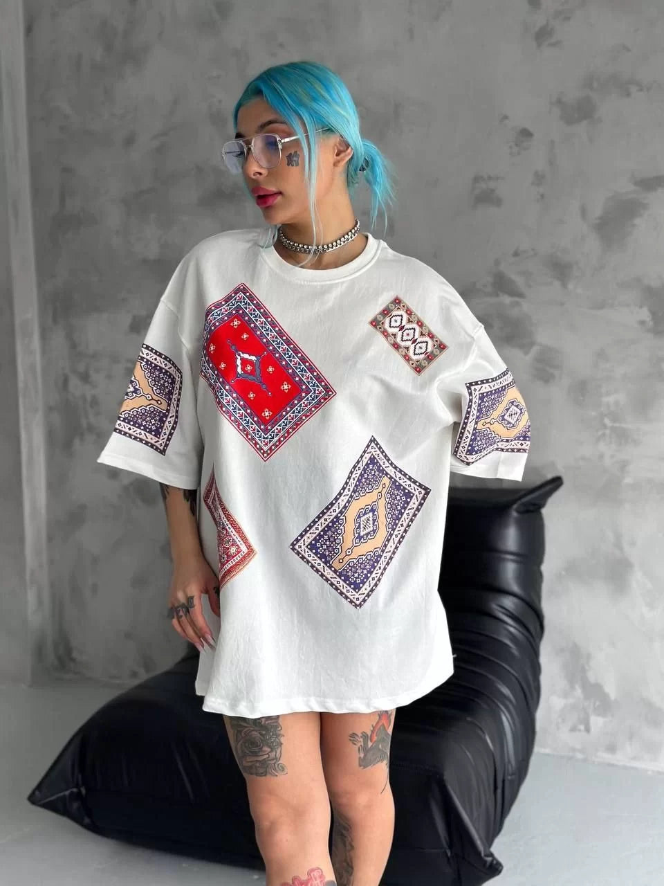 Gucso Kadın Kilim Desen Baskılı T-Shirt - Beyaz