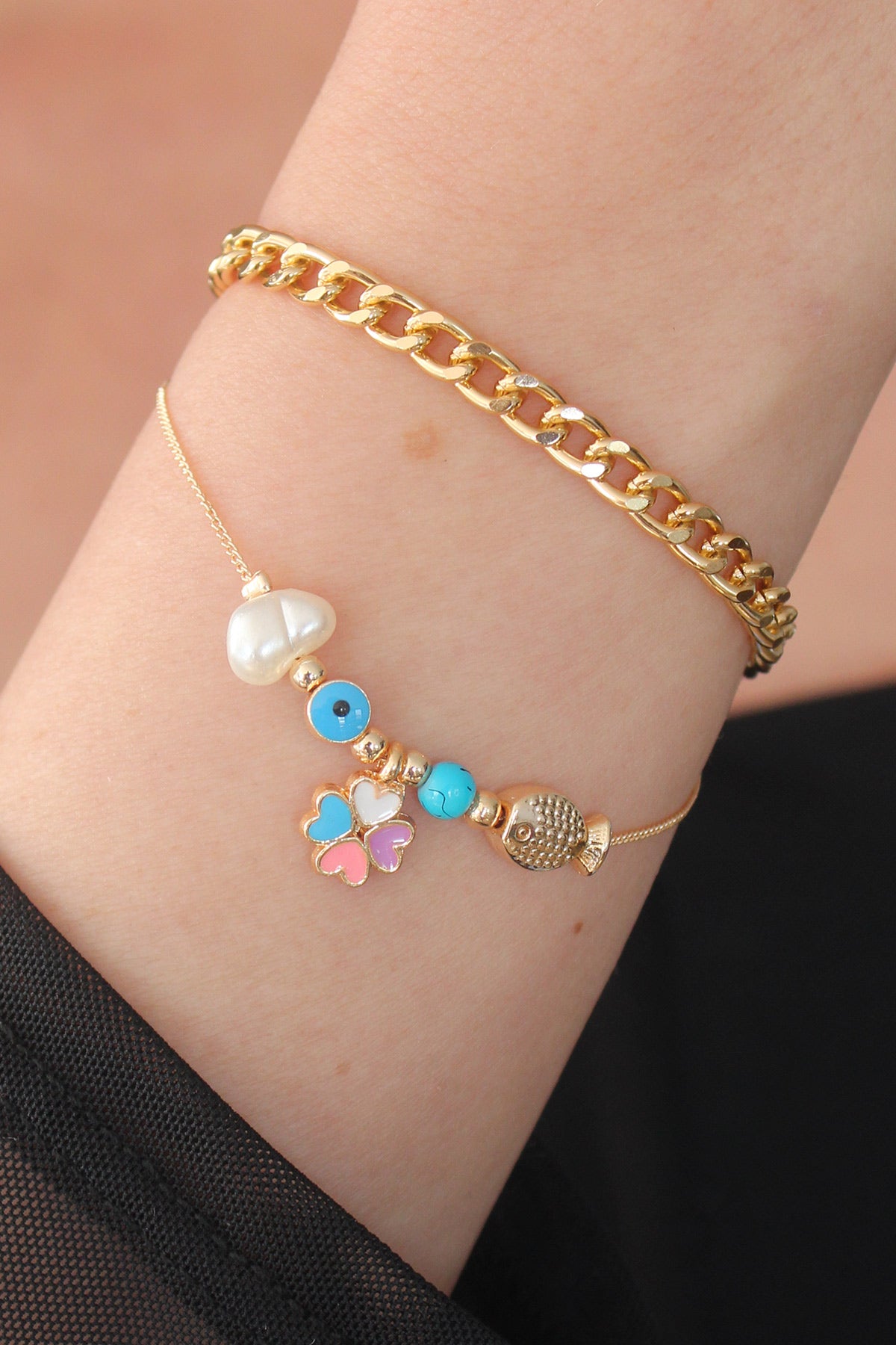 Gold Color Colorful Chain Model Colorful Heart Figure Fish Detail Women's Bracelet