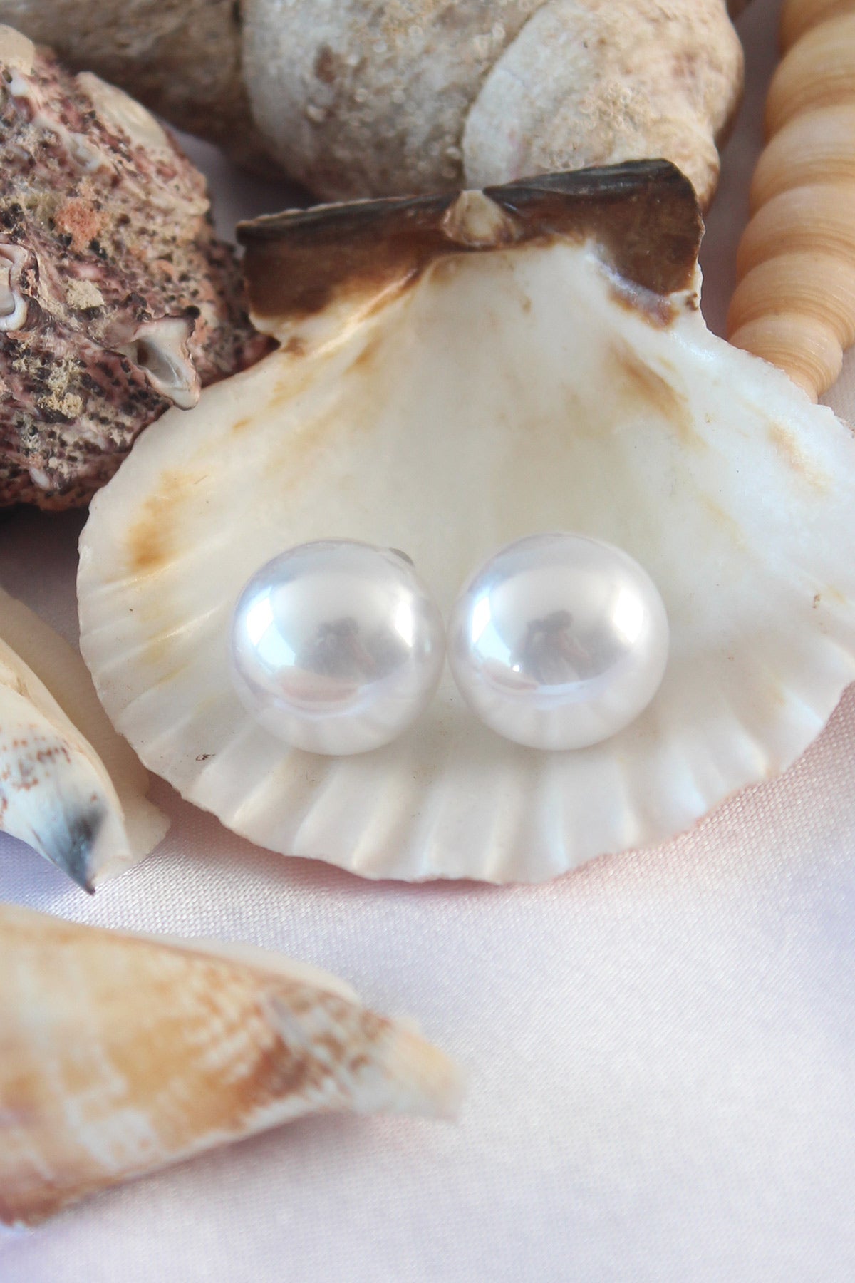 12mm Pearl Model Women's Earring