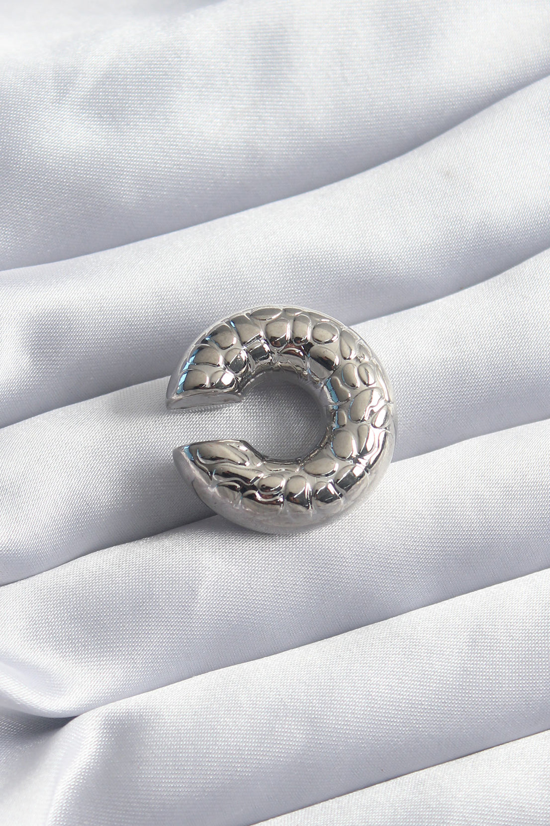 Brass Silver Color Snakeskin Embroidery Detail Earcuff Cartilage Model Women's Earrings