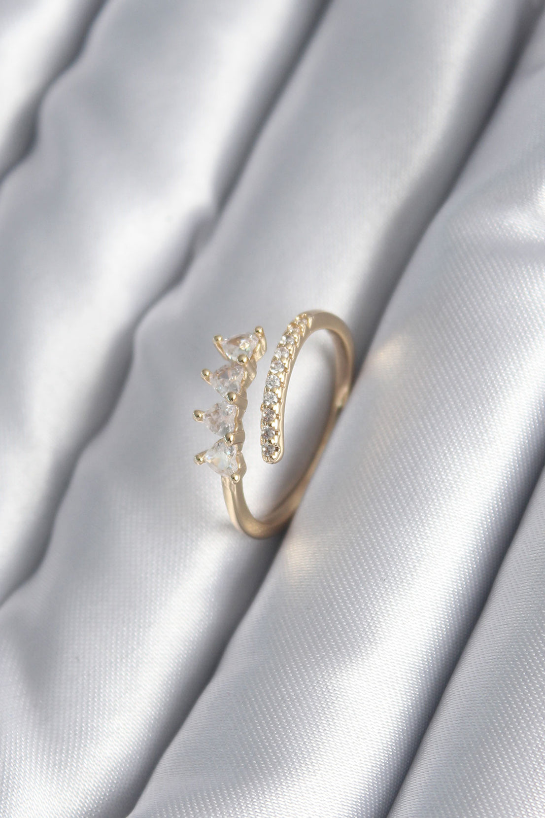 Brass Gold Color Heart Zircon Stone Detail Women's Ring