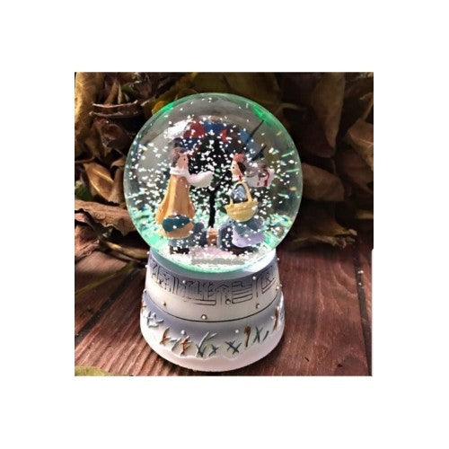 Romantic Lovers Snow Globe